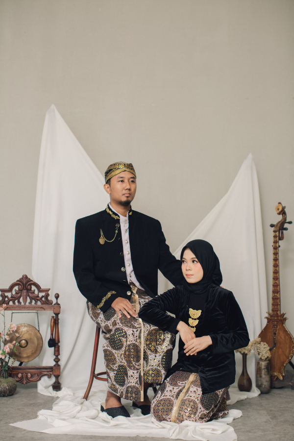 Cos.-COver-Ririn-Helmy-foto-1-1.png